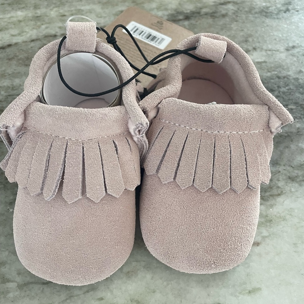 NWT. Bear Paw Genuine leather baby moccasins